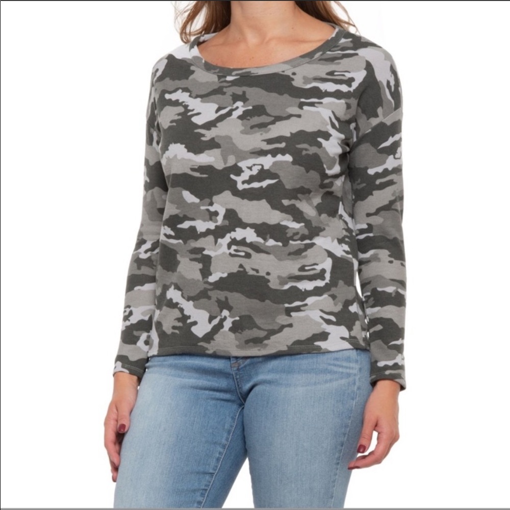 NWT Chaser Camo Army Sweatshirt